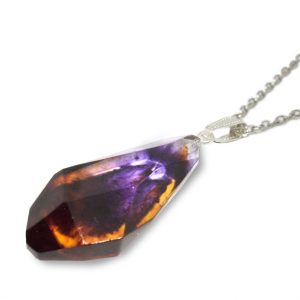 collana artigianale siciliana viola
