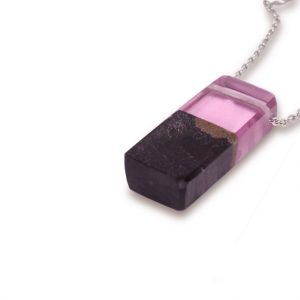 collana legno resina rosa
