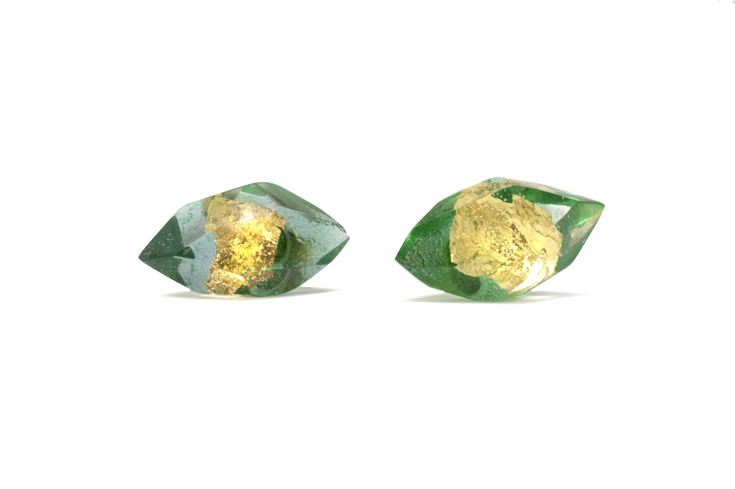 orecchini resina green & gold Orecchini artigianali siciliani verdi e oro